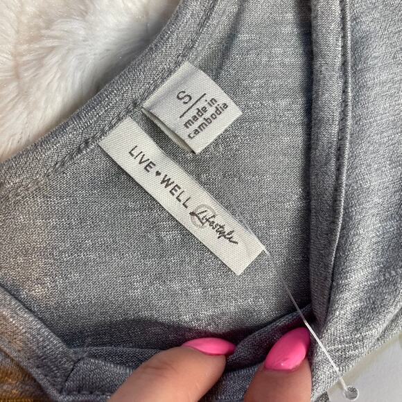 LIVE WELL LIFESTYLE Grey NWT Graphic Top Choose Happy Small 1/2 3/4 Sleeve - Picture 4 of 4